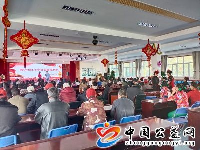  . 让爱的乐章在西宁社会福利院响亮奏响