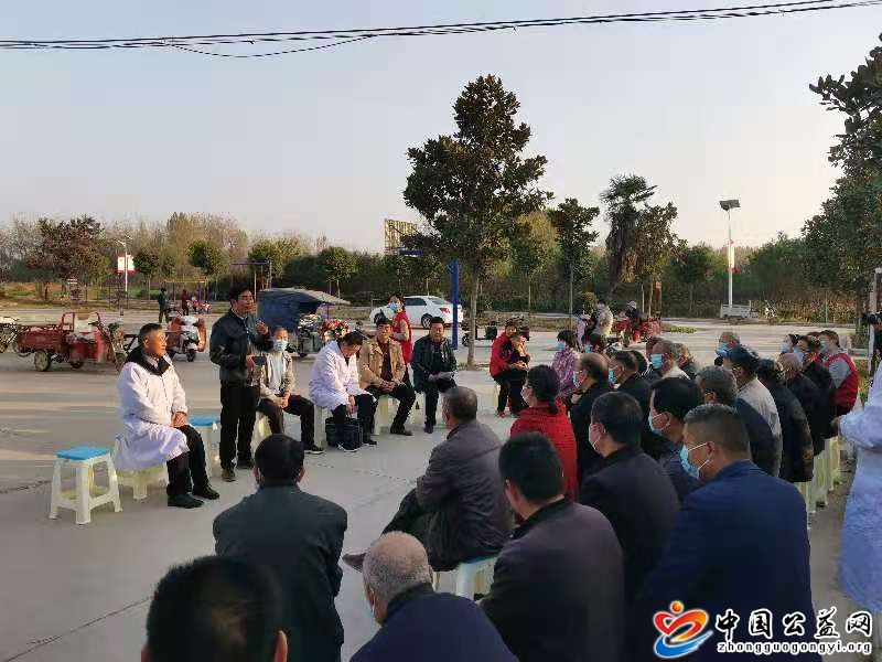  . 安徽界首：首届乡村控烟论坛在随湾村举行