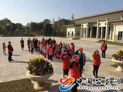  . [希望伴飞]相约在美丽的生态园