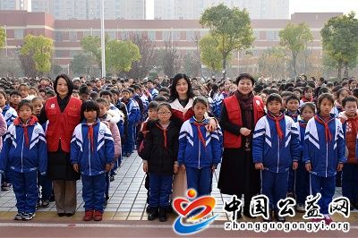 衣暖,人心,情暖,寒冬,山东,单县,举行,爱心, . 衣暖人心，情暖寒冬