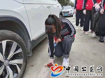垃圾,不,落地,常平,更,美丽,《,中国公益网,》, . 垃圾不落地 常平更美丽