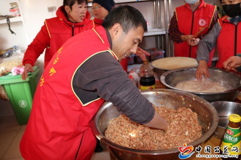 河南,开封,“,暖暖冬至日,、,浓浓,敬老,情,”, . 河南开封：“暖暖冬至日、浓浓敬老情”