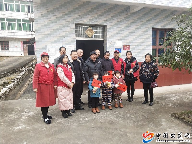 江西,九江,扶贫,助孤,―,武宁,义工,在,行动, . 江西九江：扶贫助孤――武宁义工在行动
