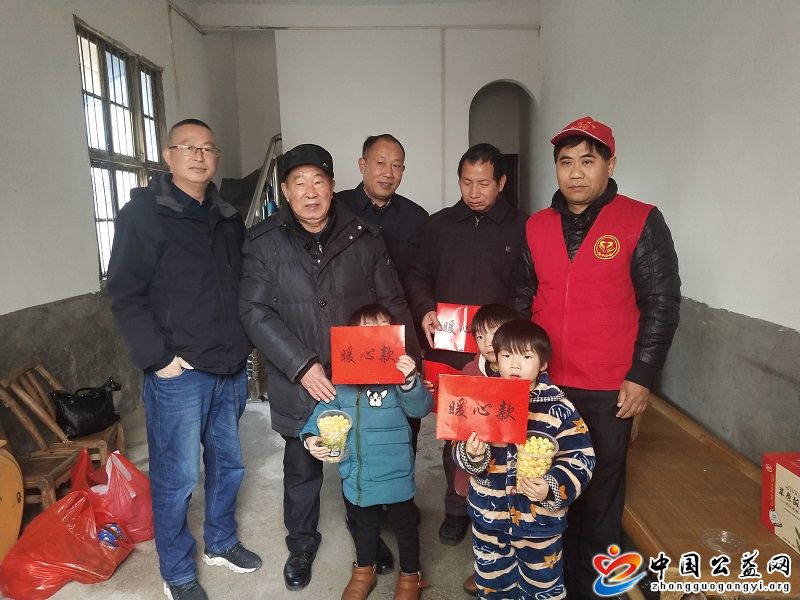 江西,九江,扶贫,助孤,―,武宁,义工,在,行动, . 江西九江：扶贫助孤――武宁义工在行动