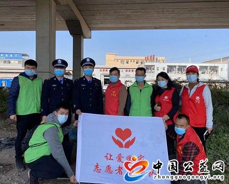 警民,携手,寒冬,送,温暖,救助,流浪,人员,暖, . 警民携手寒冬送温暖 救助流浪人员暖人心