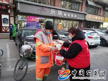 他们,以,这样,的,方式,来,迎接,新年,《, . 他们以这样的方式来迎接新年
