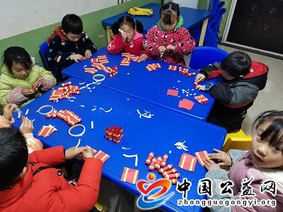 广善,义工,与,留守,儿童,携手,跨,新年,《, . 广善义工与留守儿童携手跨新年