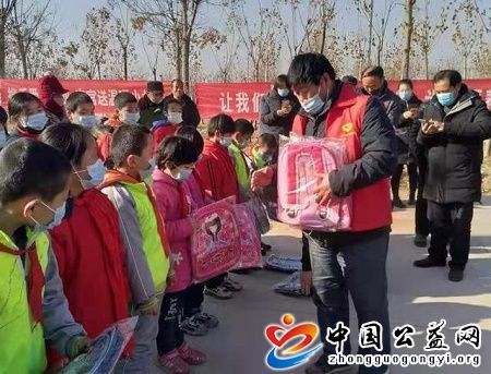 迎,新年,送,温暖,河北省,爱心,互助,协会,在, . 迎新年送温暖 河北省爱心互助协会在行动