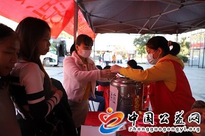 庆,元旦,迎,新年,便民服务,一条街,《, . 庆元旦迎新年 便民服务一条街