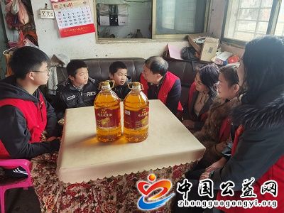 新年,送,祝福,爱心,在,传递,《,中国公益网,》, . 新年送祝福，爱心在传递