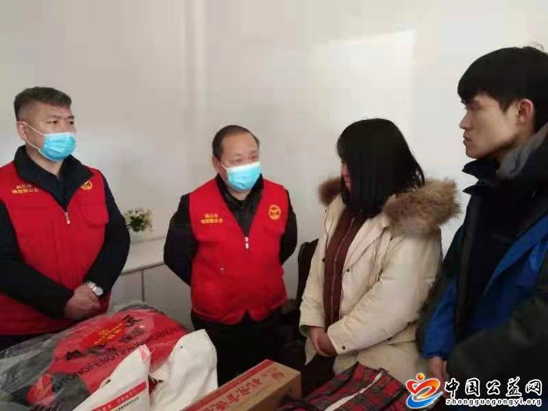 河南,商丘市,博爱,联合,会对,梁园区,梁,园区, . 河南商丘市博爱联合会对梁园区观堂镇困难姐弟进行救助
