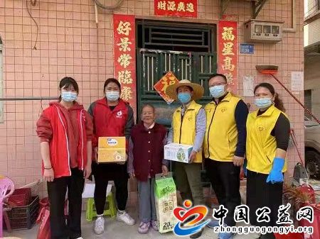寒冬,送福,、,关爱,到家,敬老,助残,岁晚, . 寒冬送福、关爱到家