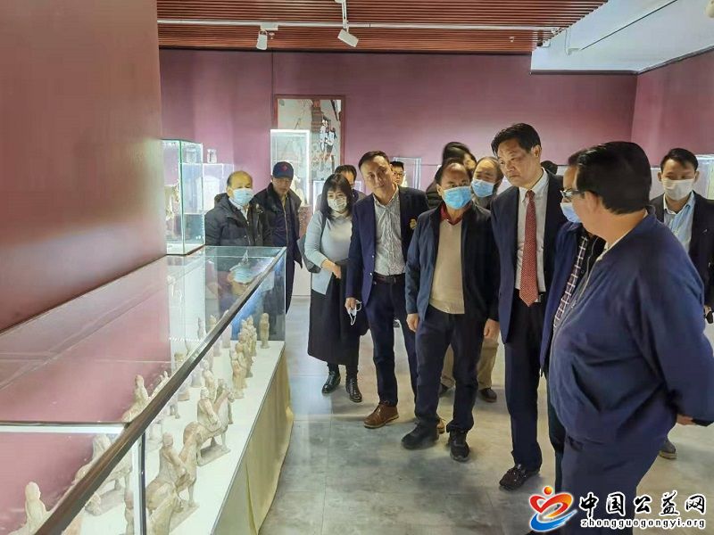 广州,、,珠海,两地,文博,专家,座谈会,在,钰海, . 广州、珠海两地文博专家座谈会在珠海钰海集团召开