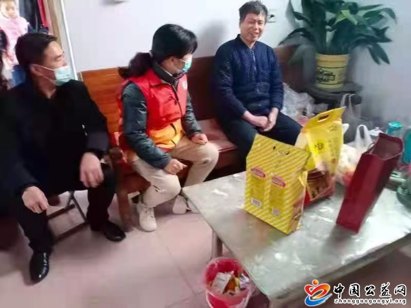 过,暖冬,、,过好,年,金辉,助老,・益,暖鸢,都, . 过暖冬、过好年--金辉助老・益暖鸢都