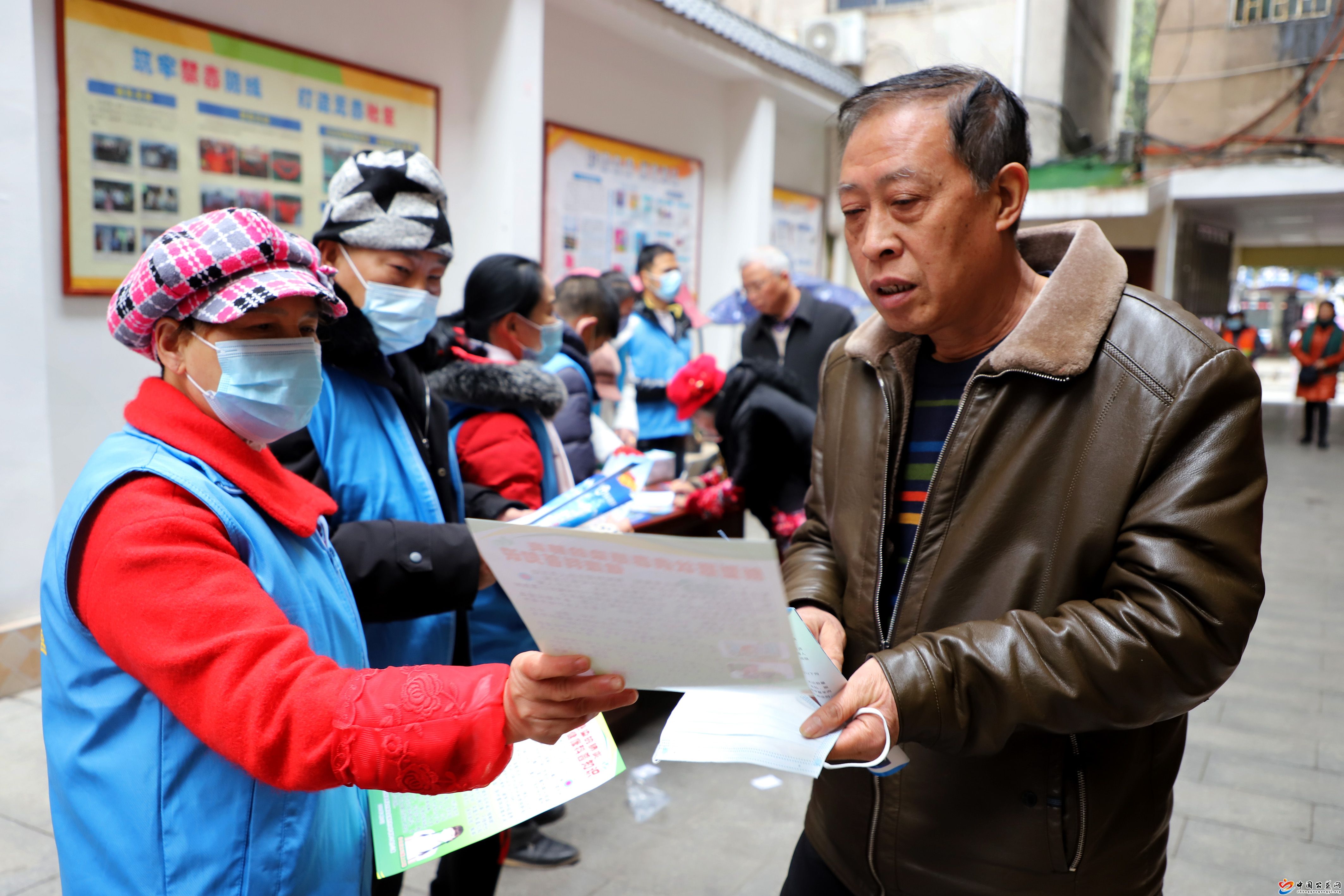 衡阳,蒲公英,志愿者,走街串巷,乐当,“,中国, . 衡阳蒲公英志愿者走街串巷乐当“疫情防控”宣传员