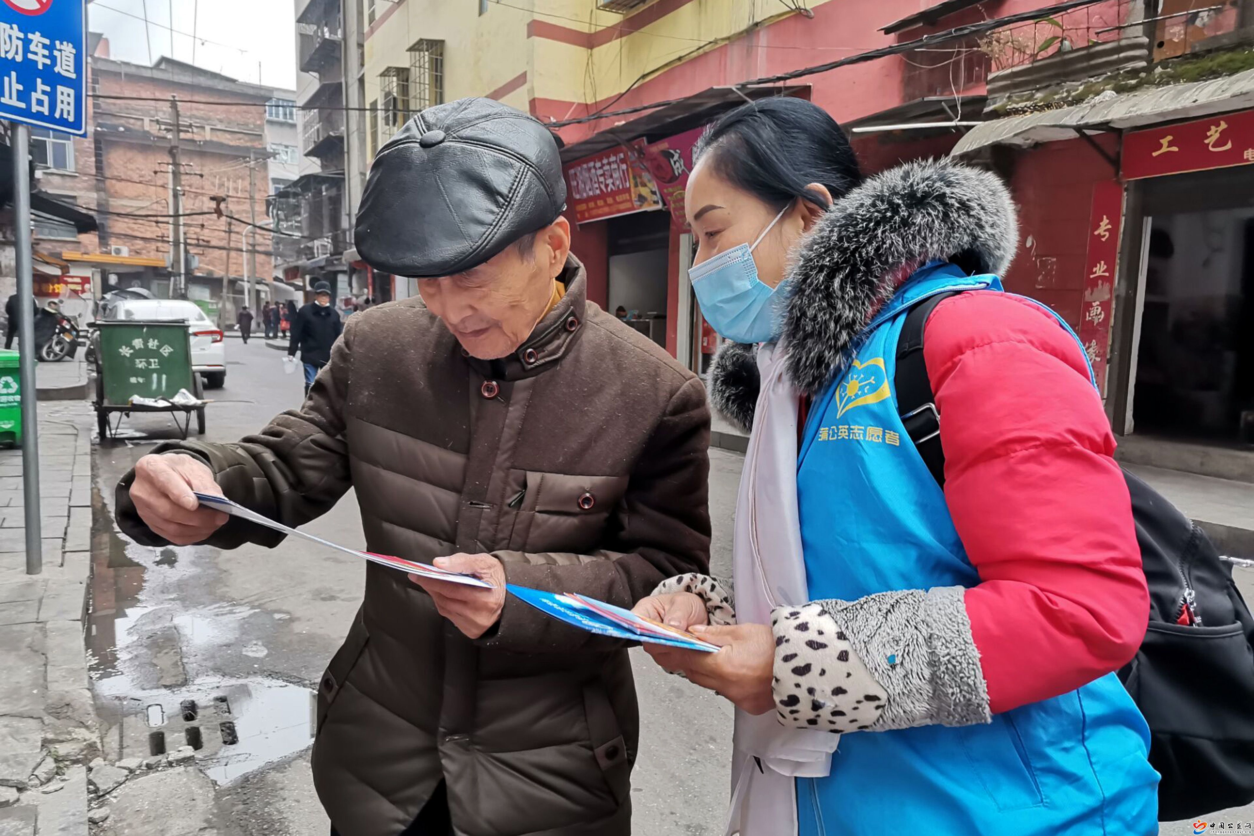 衡阳,蒲公英,志愿者,走街串巷,乐当,“,中国, . 衡阳蒲公英志愿者走街串巷乐当“疫情防控”宣传员