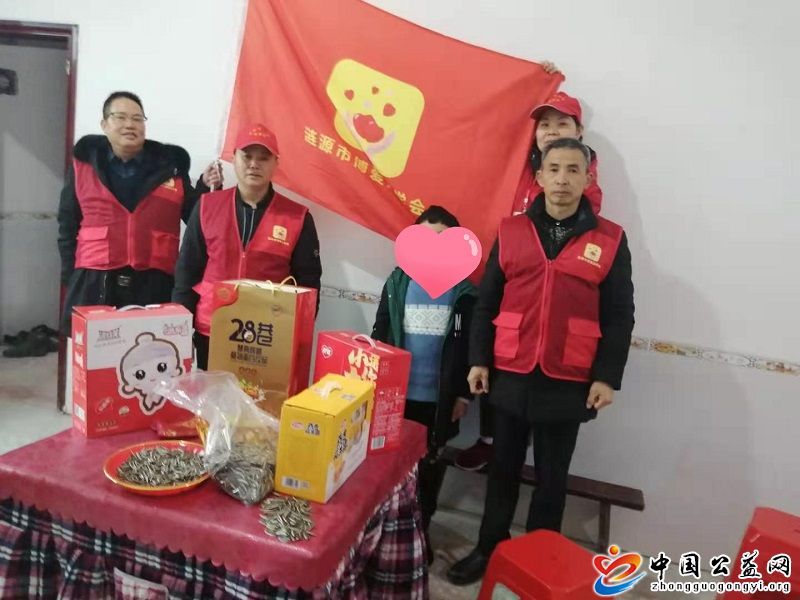 心连,在一起,就是,团圆,―,一份,来自,远方,的, . 心连在一起 就是团圆 ――一份来自远方的礼物