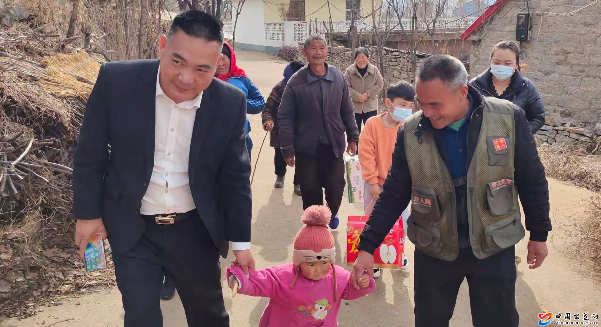 元宵,佳节,慰问,走访,关爱,暖,人心,中国,公益, . 元宵佳节慰问走访关爱暖人心