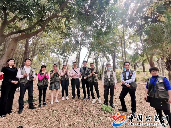 《,促友谊、牢使命,》,3.5,学雷锋,与,植树节, . 《促友谊、牢使命》3.5学雷锋与植树节同行