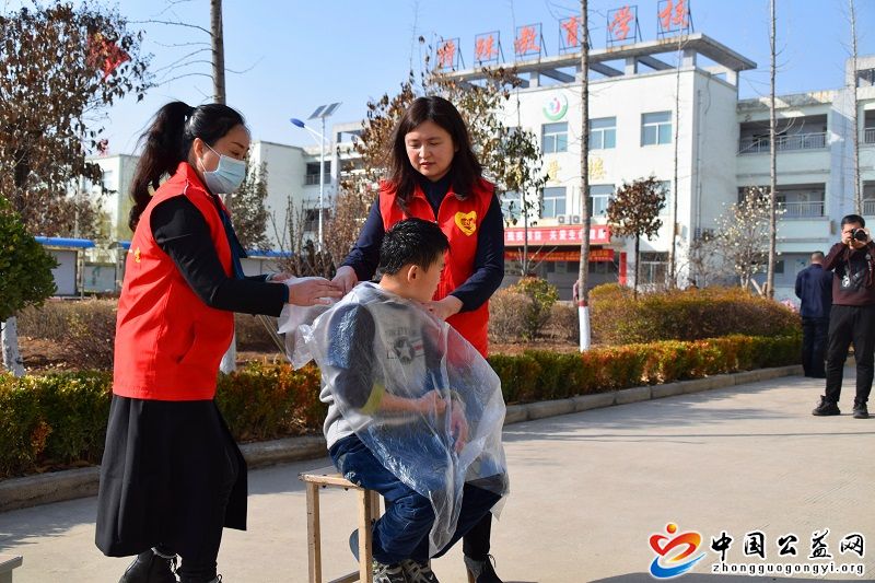 “,学雷锋,树,新风,”,关爱,特殊,儿童,中国, . “学雷锋 树新风”关爱特殊儿童志愿服务公益活动