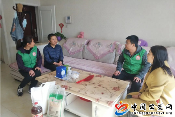 情系,妇女,温暖,同在,“,三八,”,妇女节,慰问, . 情系妇女 温暖同在