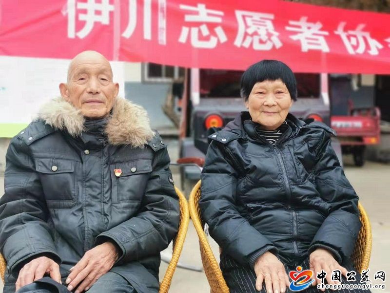 二月,二龙,抬头,义务,理发,进,社区,中国,公益, . 二月二龙抬头 义务理发进社区