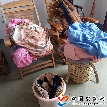 湖塔,村里,的,“,活雷锋,”,《,中国公益网,》, . 湖塔村里的“活雷锋”
