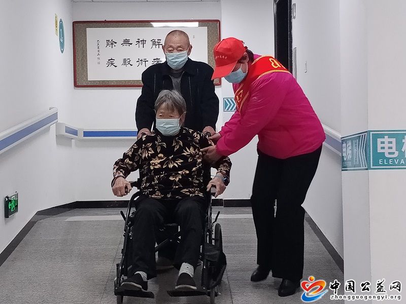 弘扬,雷锋精神,传递,正,能量,中国,公益,网, . 弘扬雷锋精神 传递正能量