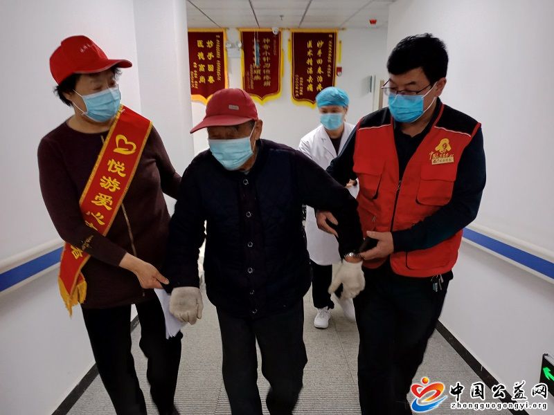 弘扬,雷锋精神,传递,正,能量,中国,公益,网, . 弘扬雷锋精神 传递正能量