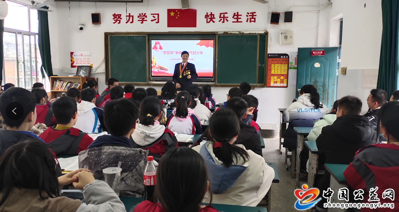 三月,学习,雷锋,月,---,“,最美志愿者,”,每, . 三月学习雷锋月---“最美志愿者”郑小惠走进南昌市第十九