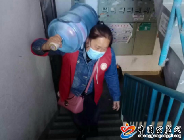 志愿服务,我,先行,记,宁夏,义,工联,志愿者,《, . 志愿服务我先行记宁夏义工联志愿者景雁