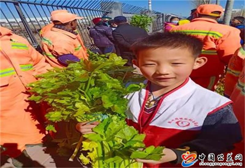 浓浓,环卫,情,芹菜,暖,人心,中国,公益,网, . 浓浓环卫情 芹菜暖人心