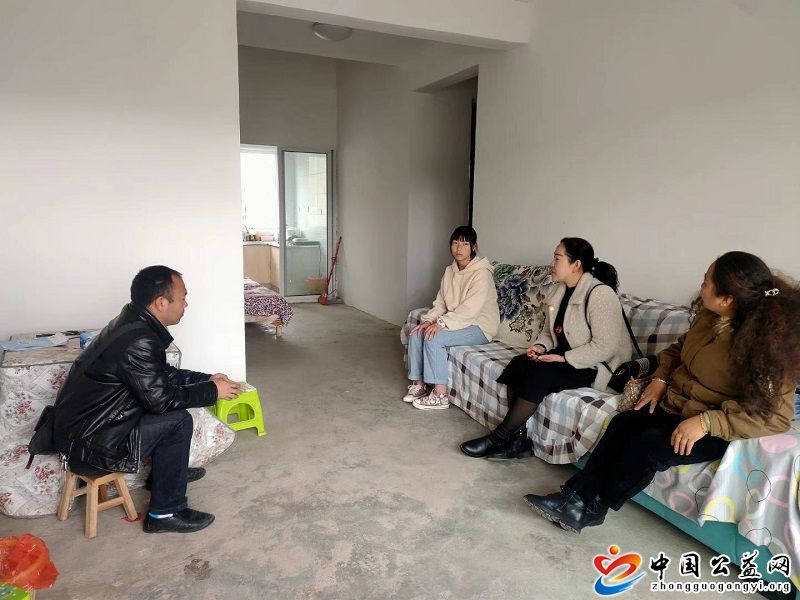 贞,丰县,阳光,公益,协会组织,开展,“,关爱, . 贞丰县阳光公益协会组织开展“关爱留守儿童”走访活动