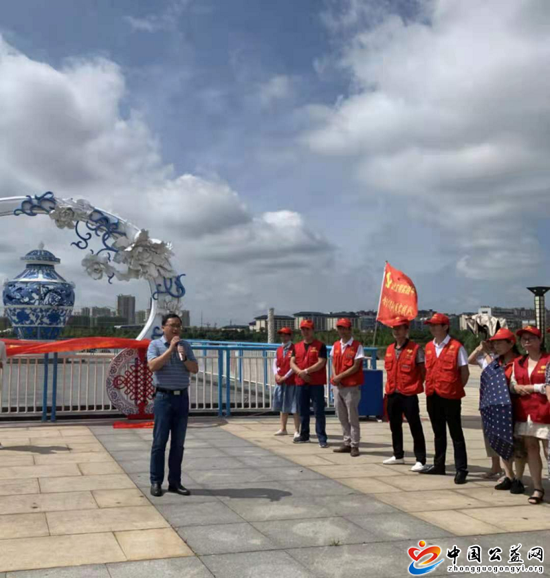 浓情,端午,情暖,环卫,公益,网,江西,高安,讯, . 浓情端午 情暖环卫