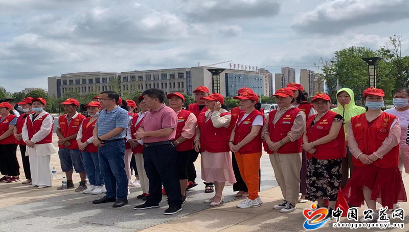 浓情,端午,情暖,环卫,公益,网,江西,高安,讯, . 浓情端午 情暖环卫