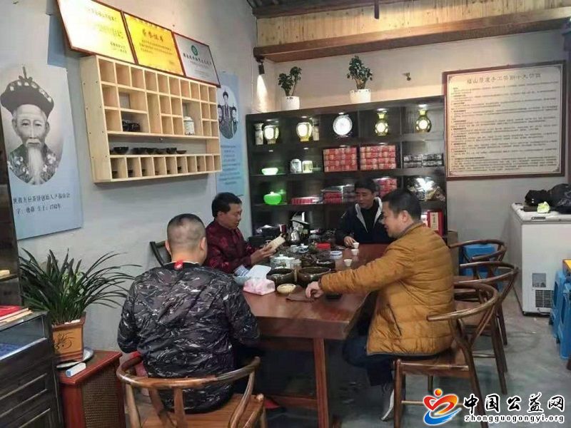 病毒,无情,人,间有,爱,福山,万应,茶饼,为, . 病毒无情，人间有爱！福山万应茶饼为抗击新冠疫情加油！